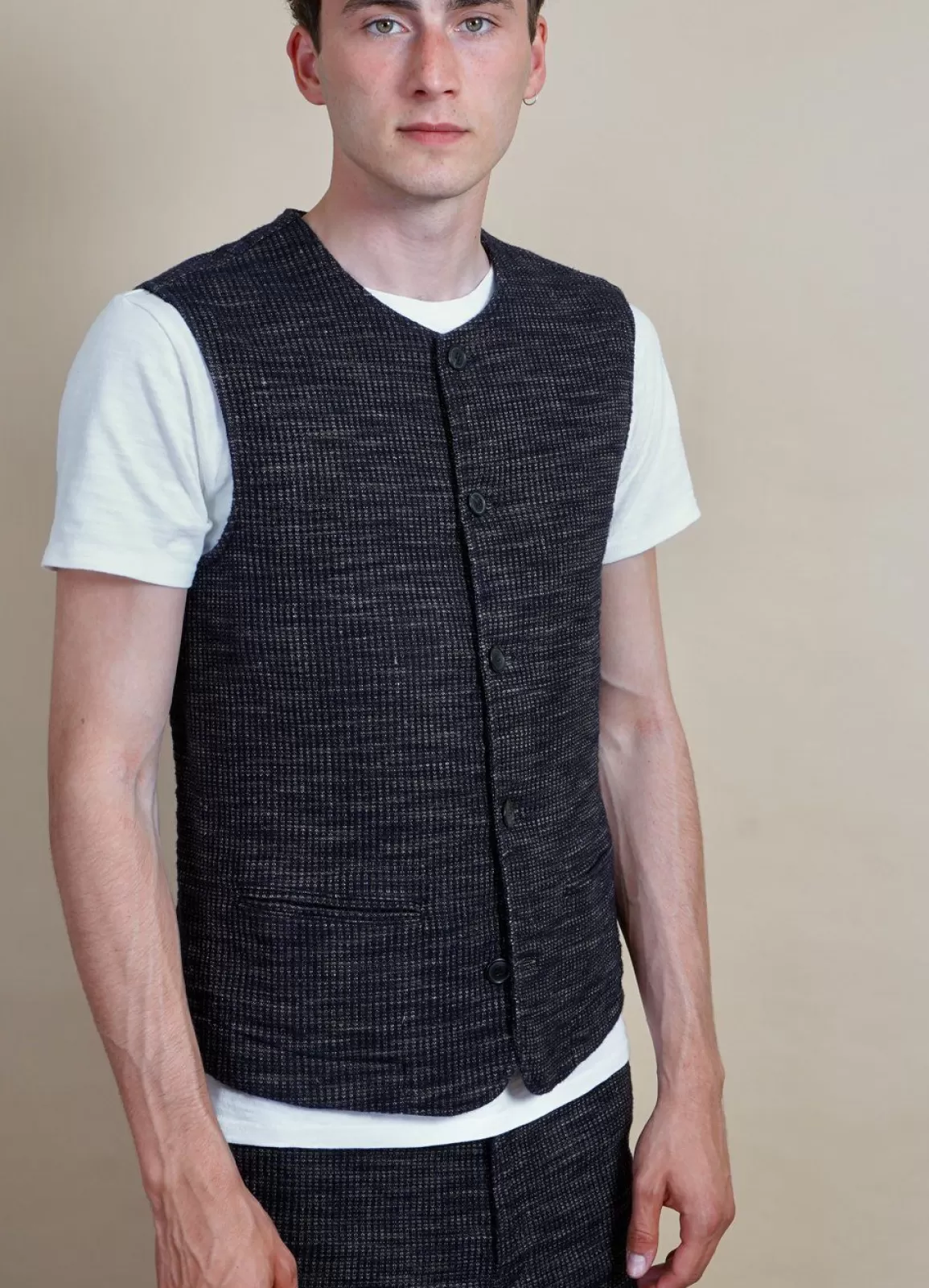 Outlet Ben | Crew Neck Waistcoat | Black Hemp Waistcoats