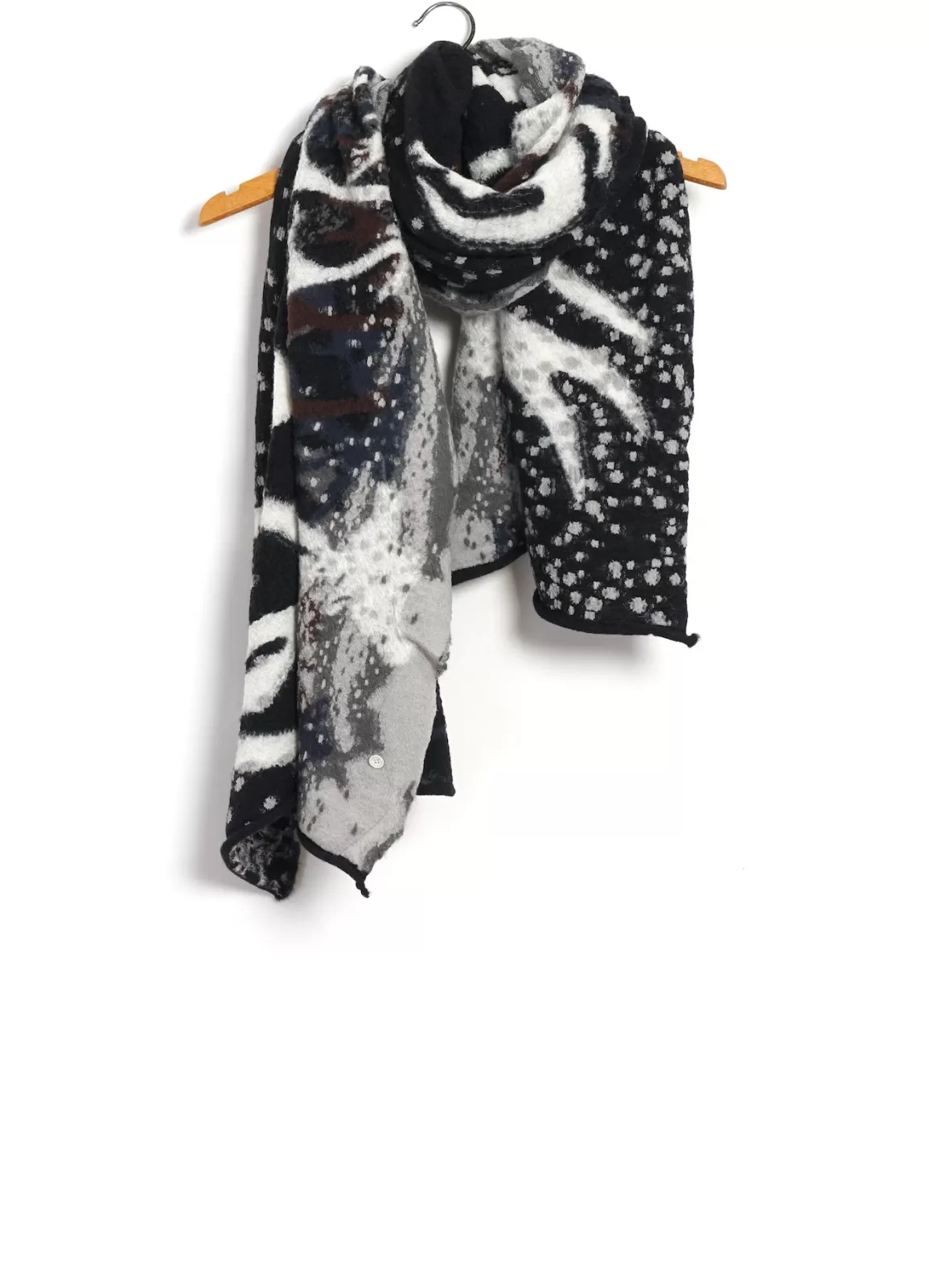 Shop Journey Caribou | Compressed Wool Scarf | Black Scarves