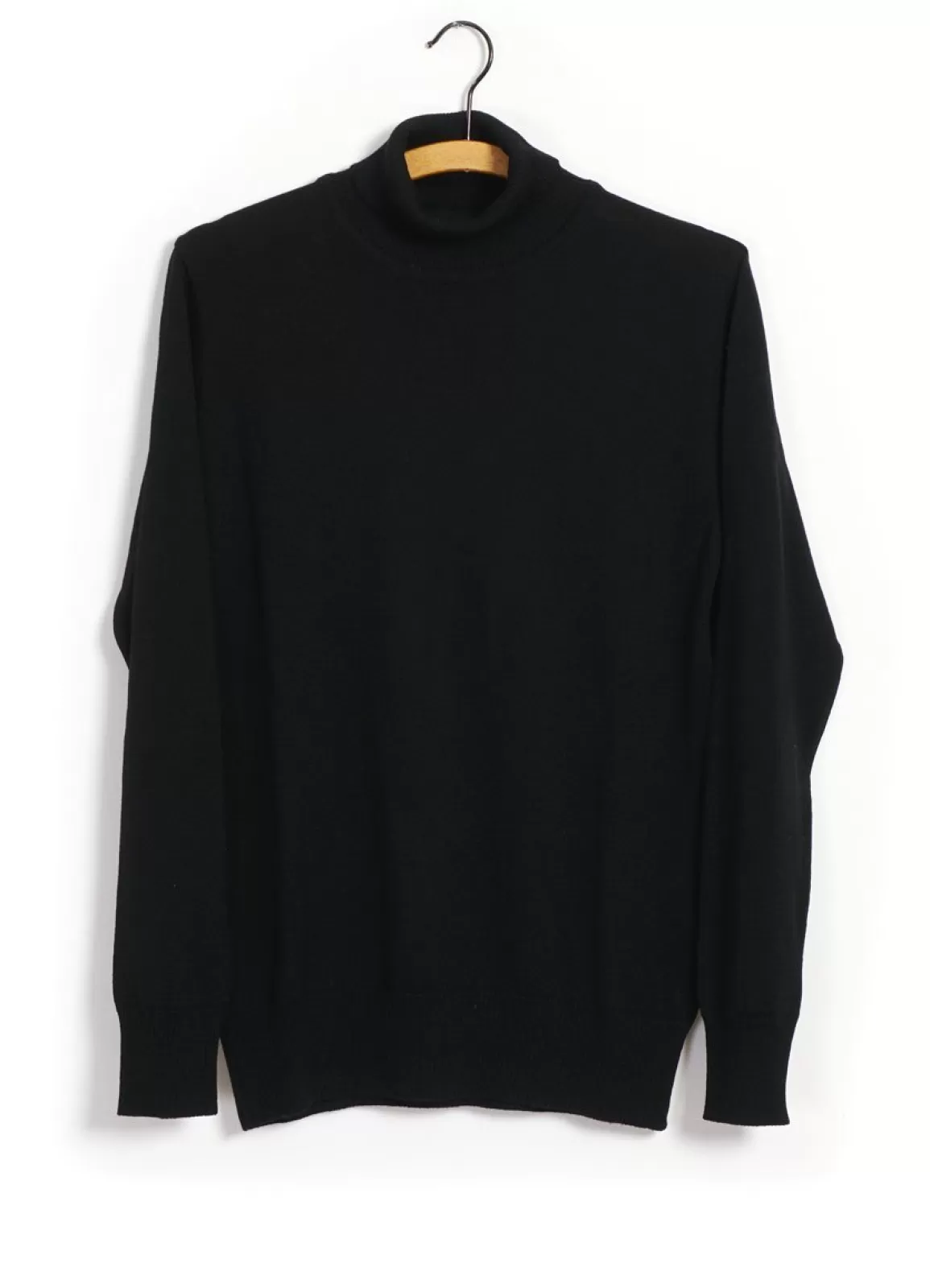 Hot Turtleneck | Fine Knitwear | Black Knitwear